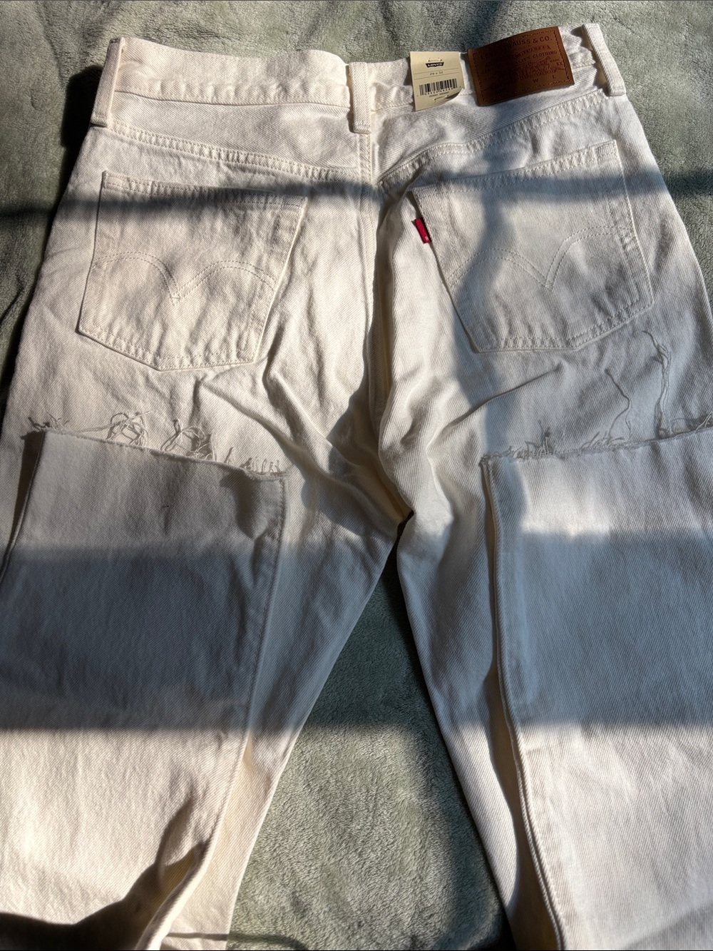 Levi's 501 Original White Jeans - Picture 8 of 8